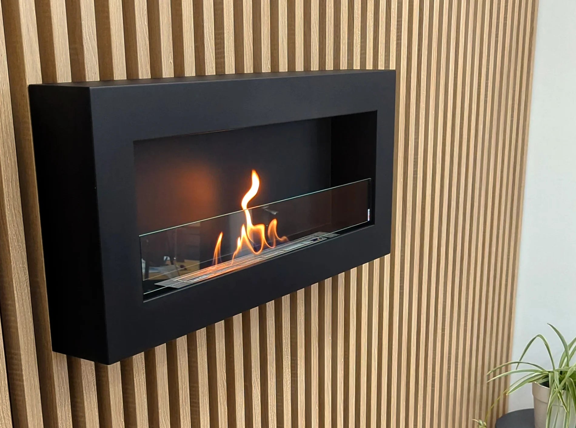 Biofireplace Wall-mounted with glass 900x400 Box black structural matte