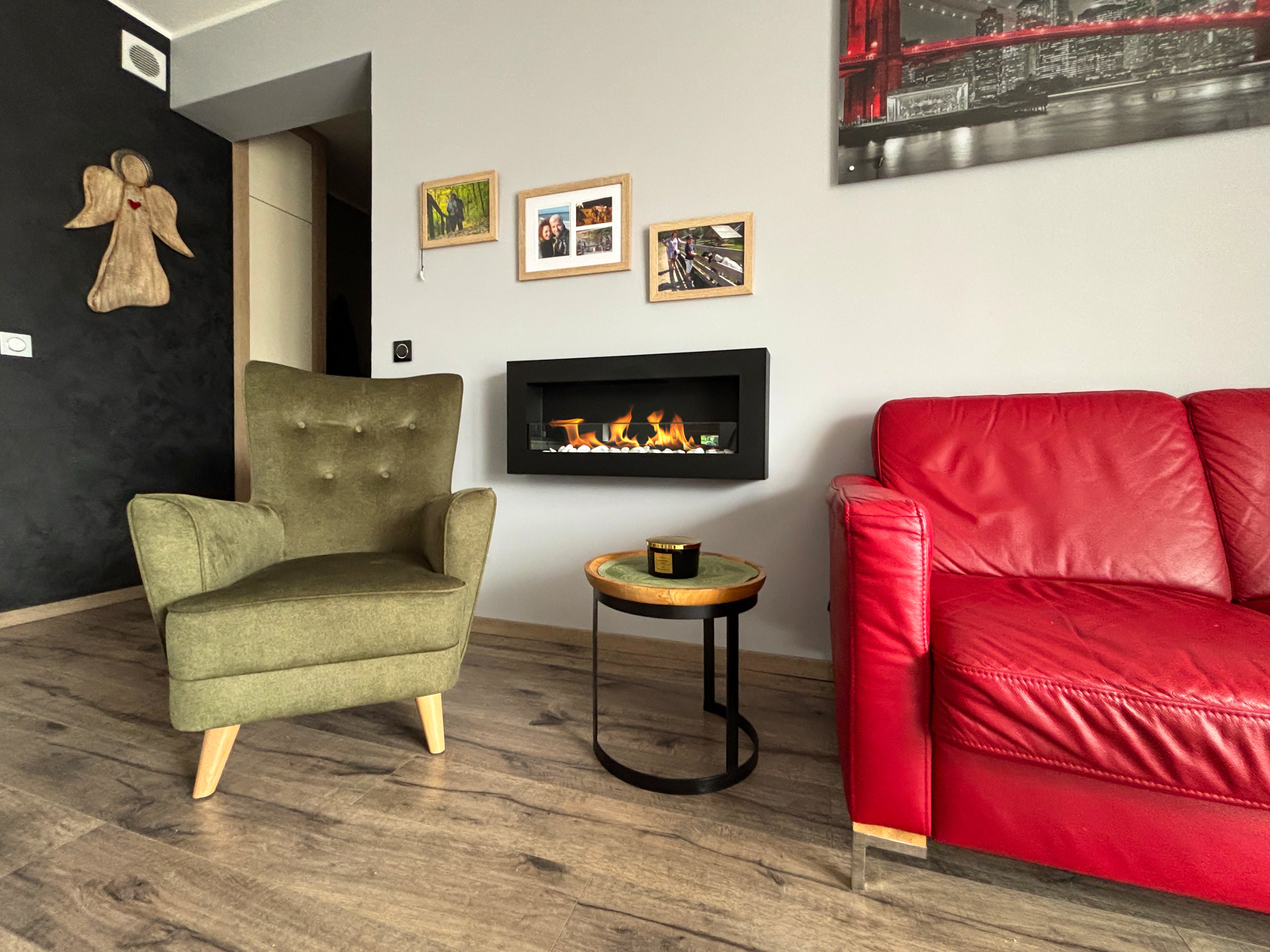 Biofireplace Wall-mounted with glass 900x400 Box black structural matte