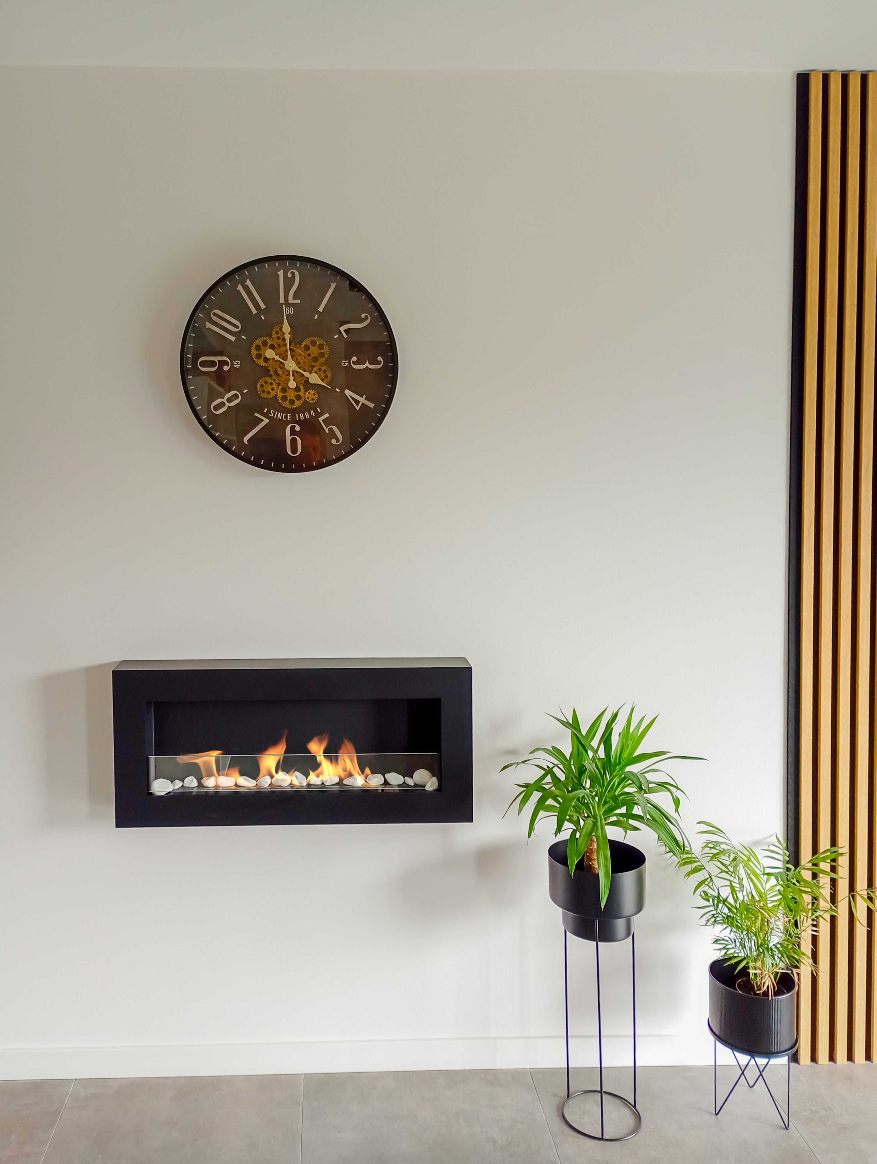 Biofireplace Wall-mounted with glass 900x400 Box black structural matte