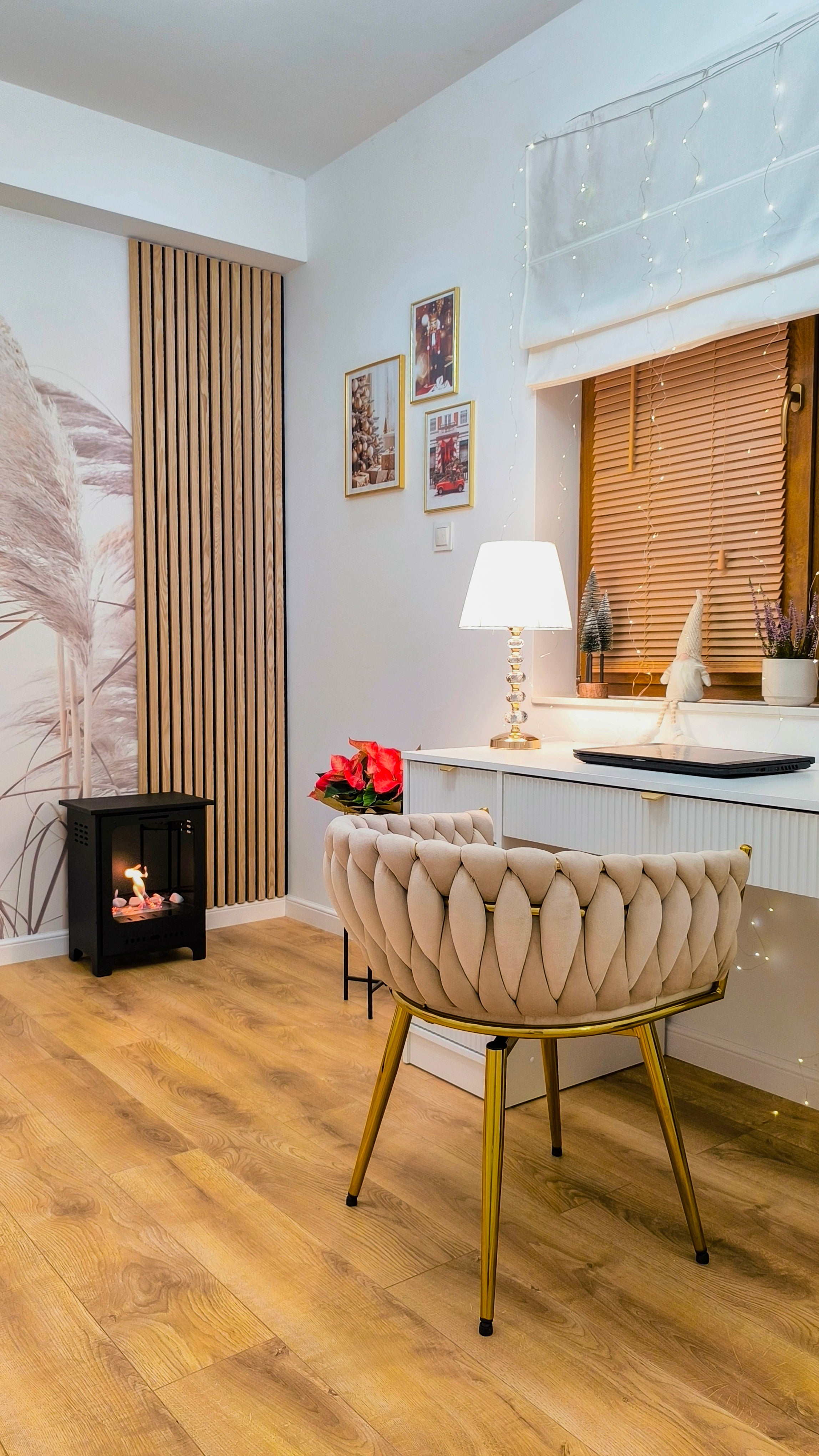 Biofireplace freestanding Koza Mini black matte with glass