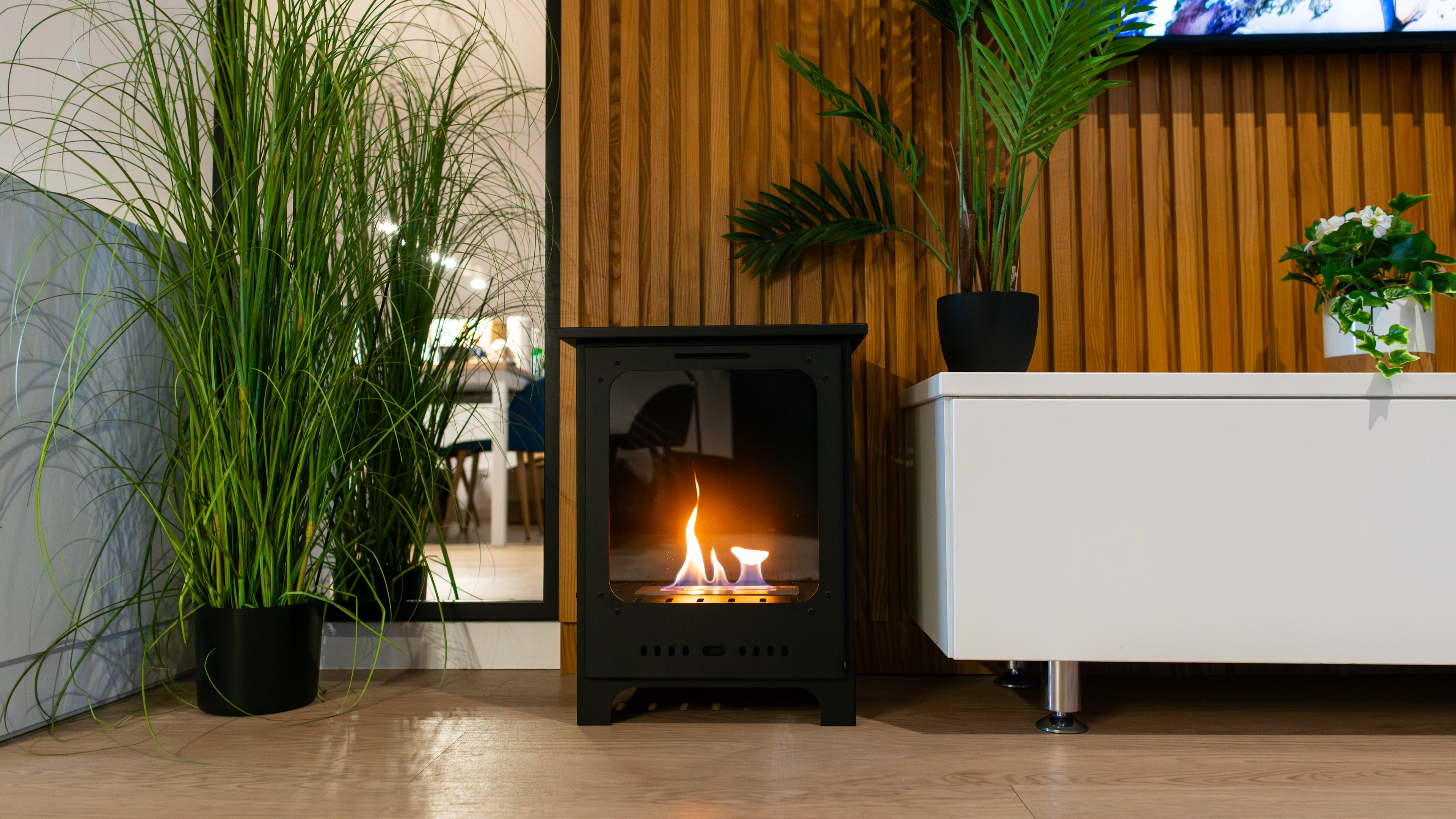 Biofireplace freestanding Koza Mini black matte with glass