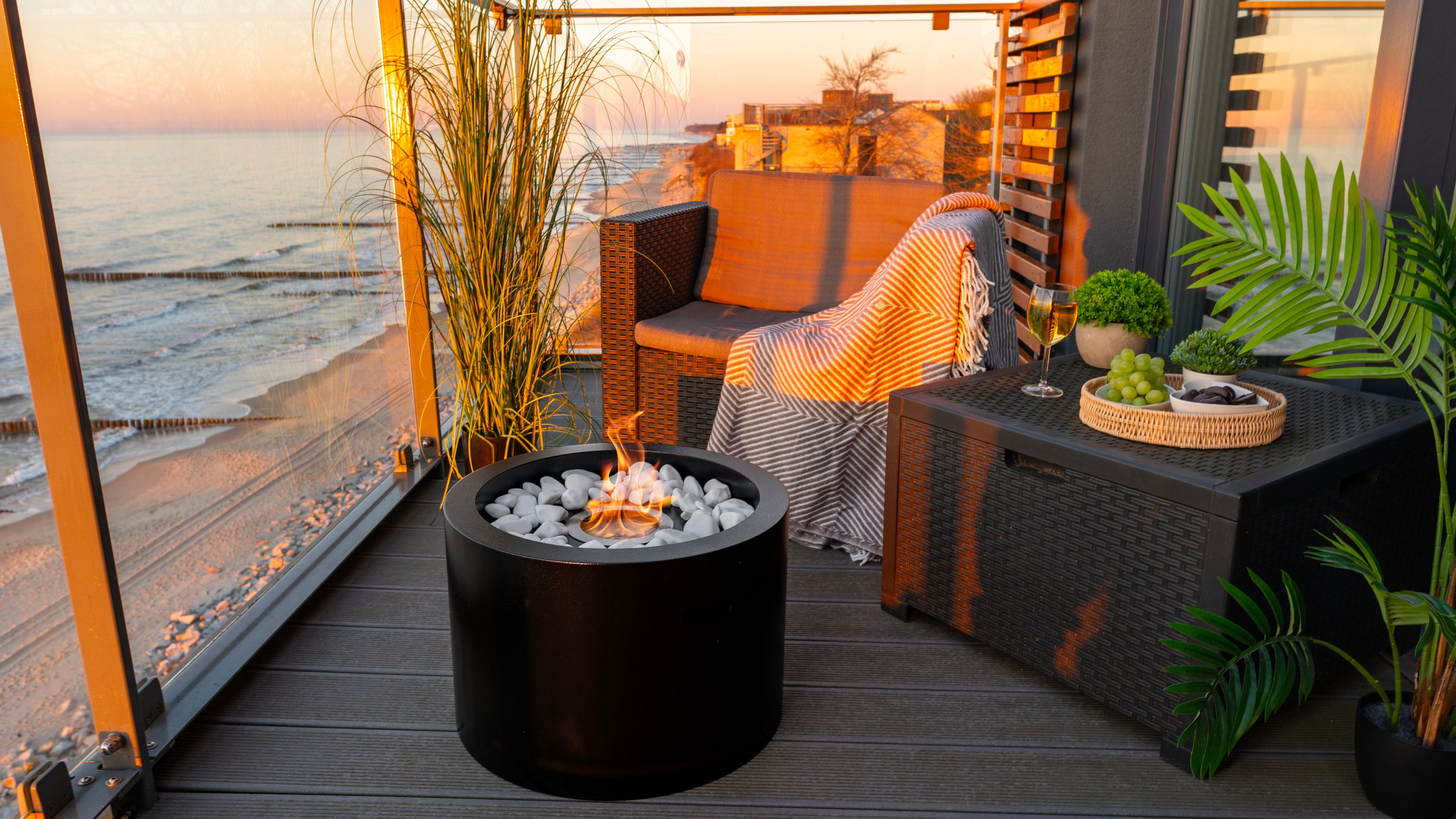 Biofireplace freestanding Moon black matte