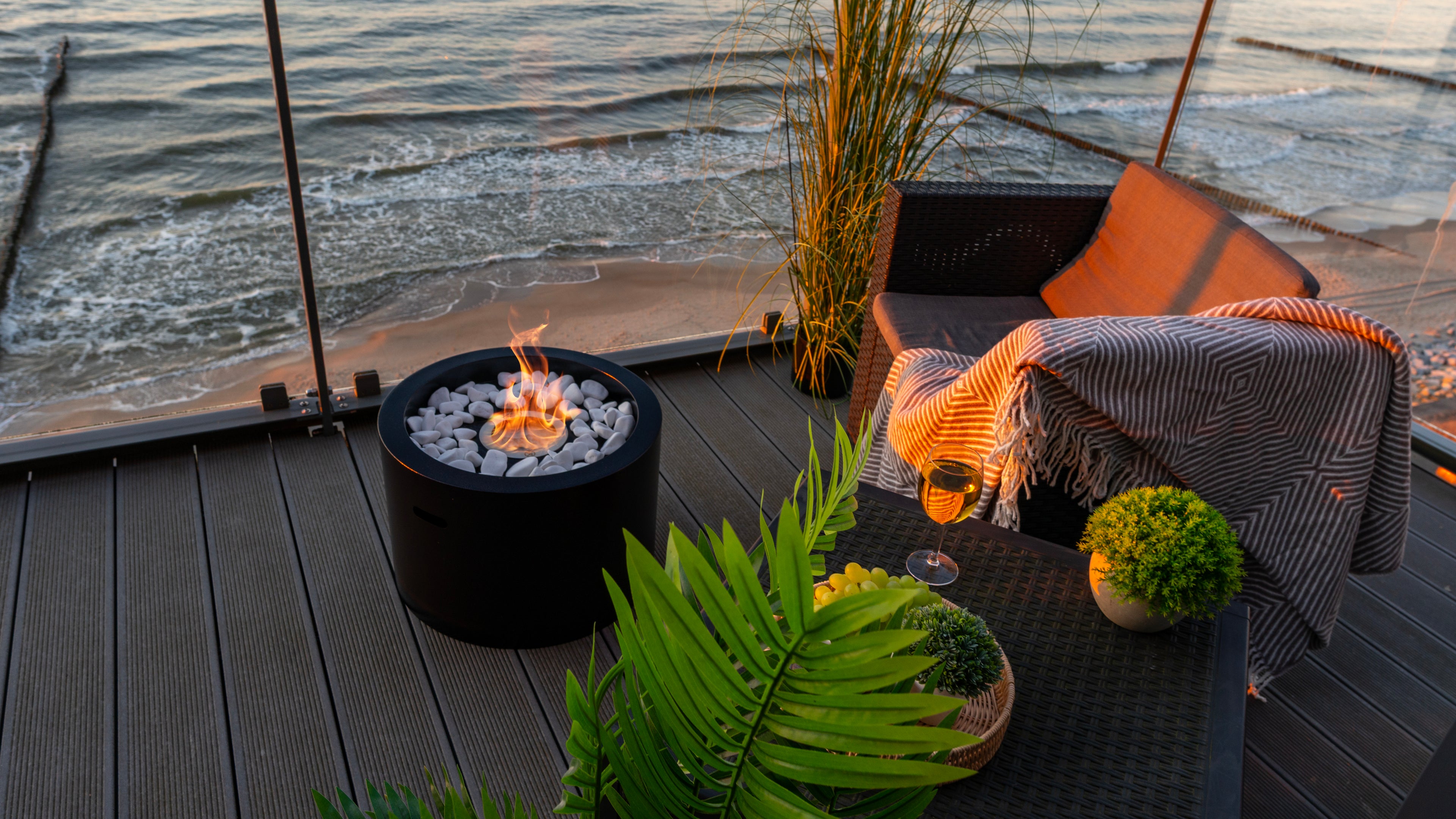 Biofireplace freestanding Moon black matte